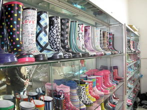 開化河星鞋業(yè) 訂單在排隊(duì) 工人忙加班